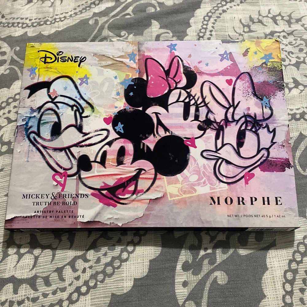 Morphe Disney and Friends eyeshadow pallete
